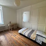 Le Saint-Honore 6 Chambres Pour 7 Personnes Stationnement Gratuit Dans La Rue