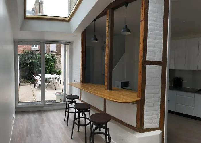 Le Saint-Honore 6 Chambres Pour 7 Personnes Stationnement Gratuit Dans La Rue