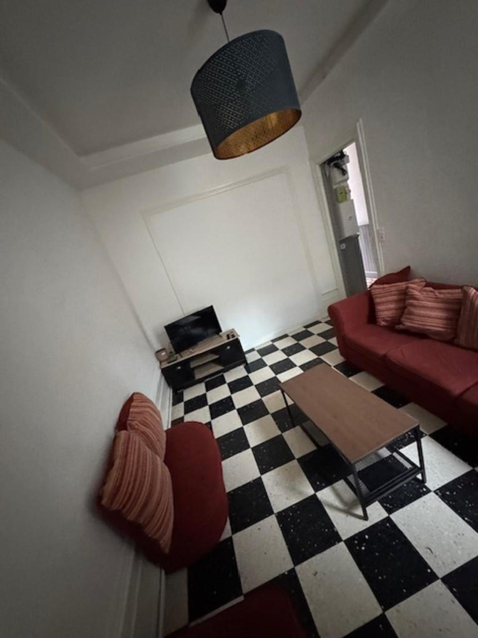 Le Saint-honore 6 Pour 7 Personnes Stationnement Gratuit Dans La Rue Hébergement de vacances